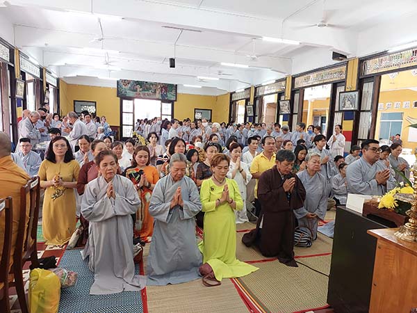 CÚNG DƯỜNG TRƯỜNG HẠ TẠI CHÙA PH XÁ LỢI