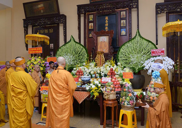 LỄ TƯỞNG NIỆM TUẦN CHUNG THẤT CỐ TRƯỞNG LÃO HT. THÍCH HIỂN TU