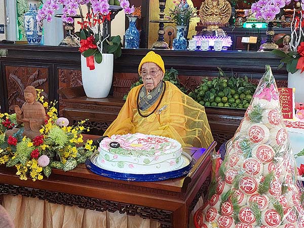 KHÁNH TUẾ ĐẠI LÃO HT.THÍCH HIỂN TU TRÒN 103 TUỔI