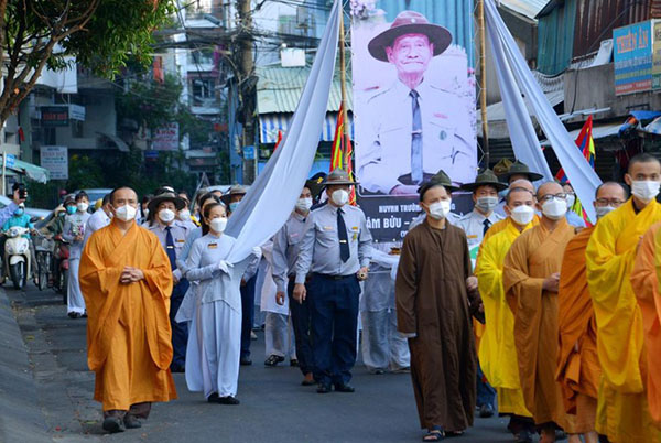 LỄ TRUY NIỆM, DI QUAN TIỄN BIỆT