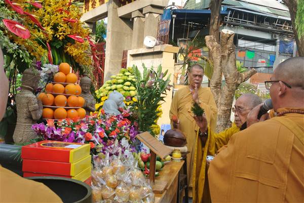 LỄ VÍA ĐỨC QUÁN THẾ ÂM ĐẢN SANH