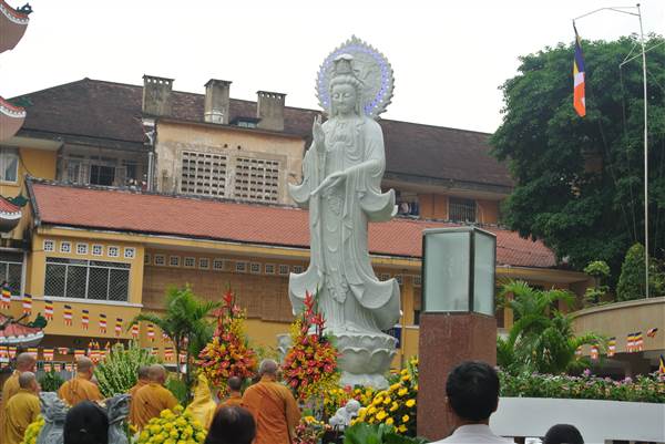 LỄ VÍA ĐỨC PHẬT THÀNH ĐẠO VÀ AN VỊ TƯỢNG BỒ TÁT QUÁN THẾ ÂM