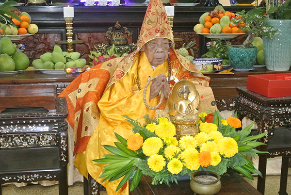 HÒA THƯỢNG VIỆN CHỦ CHÚC TẾT PHẬT TỬ