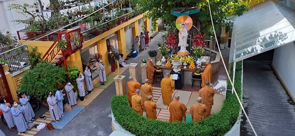 LỄ VÍA BỒ TÁT QUAN THẾ ÂM THÀNH ĐẠO