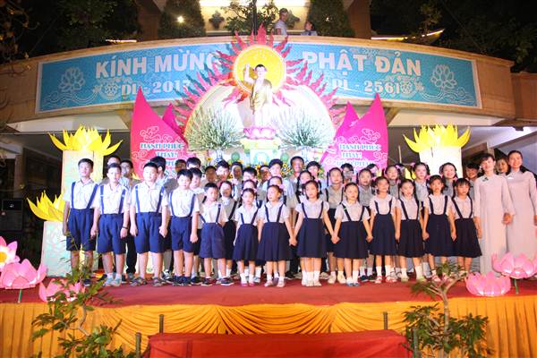 ĐÊM VĂN NGHỆ KÍNH MỪNG PHẬT ĐẢN 2061