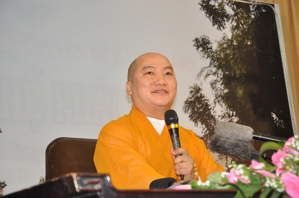 ĐĐ. THÍCH PHƯỚC TIẾN GIẢNG VỀ ĐẠO ĐỨC VÀ TRI THỨC TRONG THỜI ĐẠI HIỆN NAY