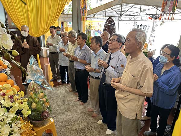 BAN PHẬT HỌC VIẾNG THƯỢNG TỌA THÍCH PHƯỚC NHẬT